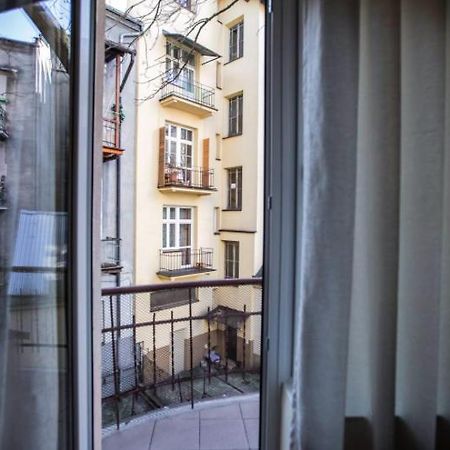 Homely 4 Bedroom Apartment - Old Town - By Upstairs Cracovia Esterno foto